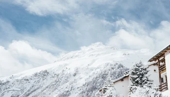 Mash: Спасение альпинистки Наговициной обойдется ее сыну в 58,8 тысячи долларов&nbsp;