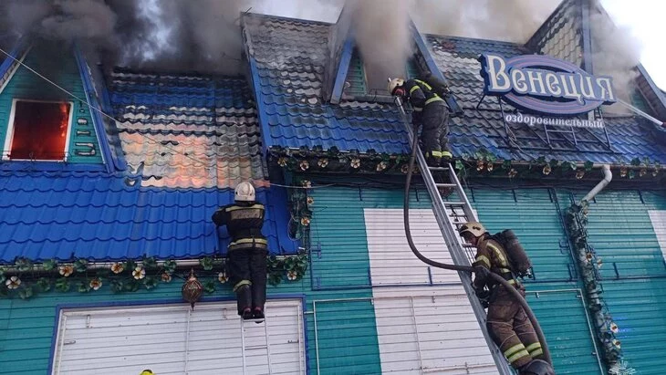 Один человек пострадал при пожаре в сауне в Алтайском крае Один человек пострадал при пожаре в сауне в Алтайском крае