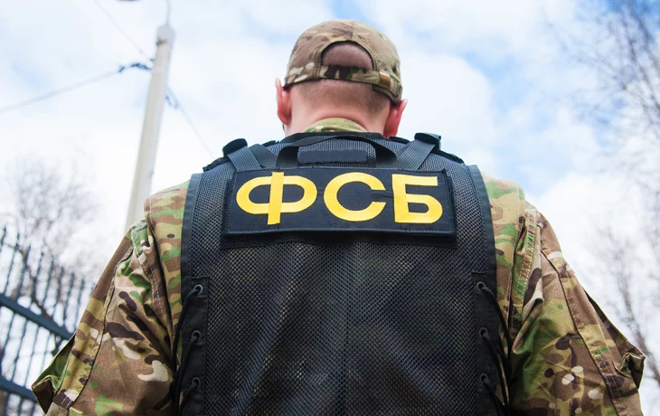 ФСБ задержала подозреваемого в подготовке подрыва машины экс-офицера СБУ Прозорова