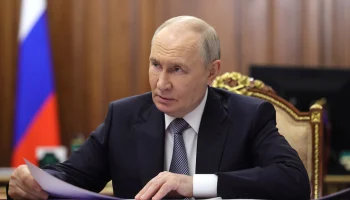 Владимир Путин поздравил десантников с Днем ВДВ
