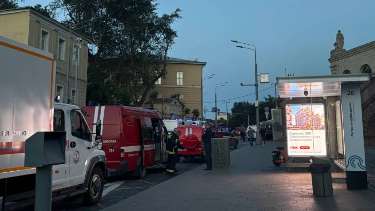 «Известия»: Два человека погибли в результате ЧП на Кудринской площади в Москве «Известия»: Два человека погибли в результате ЧП на Кудринской площади в Москве