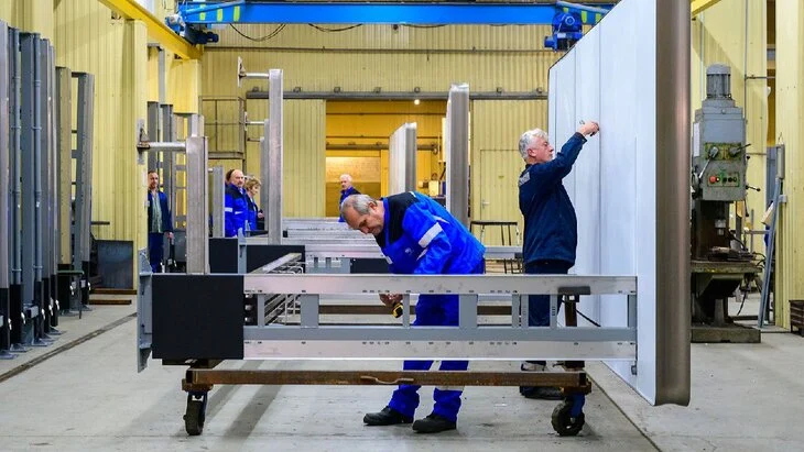 Сергей Собянин поздравил коллектив СВАРЗ с 120-летием завода Сергей Собянин поздравил коллектив СВАРЗ с 120-летием завода