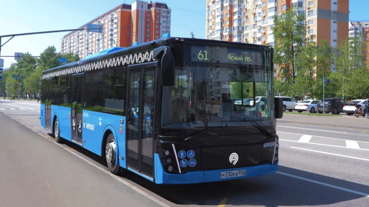 Новые автобусы коммерческих перевозчиков выйдут еще на 17 маршрутов в Москве Новые автобусы коммерческих перевозчиков выйдут еще на 17 маршрутов в Москве