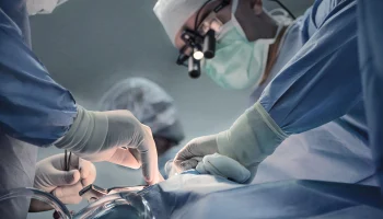 Мужчине удалили половину тела из-за рака кожи в Москве