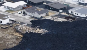 Власти эвакуируют город в Исландии из-за угрозы извержения вулкана &ndash; СМИ