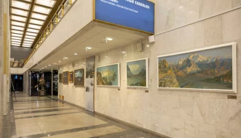Художественная выставка «Родные просторы» открылась в Музее Победы