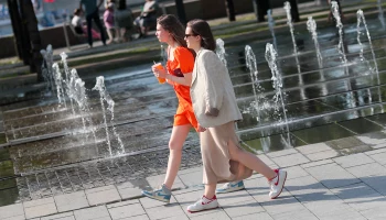 Случается раз в 20 лет: синоптик Позднякова пообещала москвичам жаркие выходные