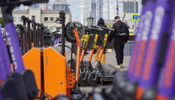 В РФ могут повысить штрафы для водителей электросамокатов и велосипедов: что изменится