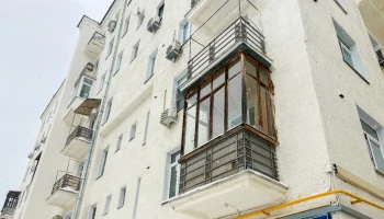 В историческом жилом доме в районе Басманный произвели замену всего лифтового оборудования