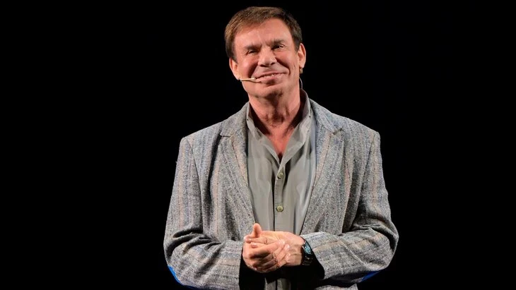 Режиссер Брюн не подтвердил информацию о госпитализации актера Шифрина