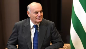 Бжания: Самолеты из аэропорта Сухума будут летать в семь городов России