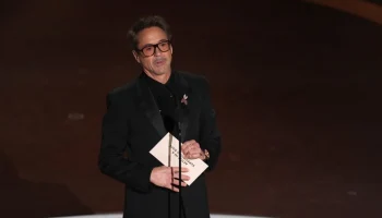 Актер Дауни-младший похвалил Юру Борисова за роль в "Аноре"