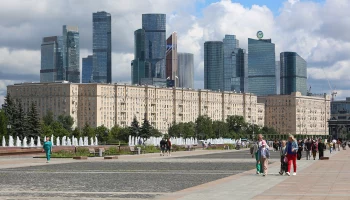 Гидрометцентр распространил экстренное предупреждение о сильной жаре в столице