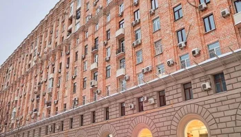 Свыше 34 млн "квадратов" фасадов домов восстановили в Москве за пять лет