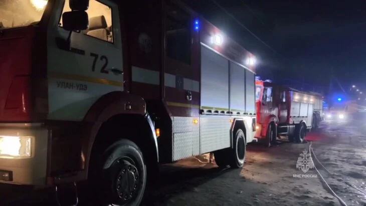 Эвакуация людей объявлена на окраине Улан-Удэ из-за возгорания жилых домов Эвакуация людей объявлена на окраине Улан-Удэ из-за возгорания жилых домов