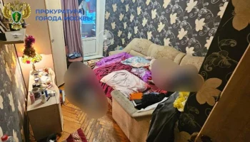 Тела мужчины и женщины с ножевыми ранениями нашли в квартире на востоке Москвы