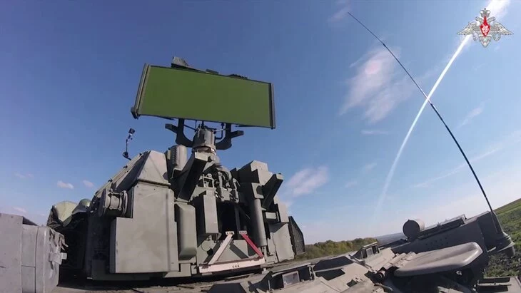 Силы ПВО сбили 5 воздушных целей над Севастополем Силы ПВО сбили 5 воздушных целей над Севастополем