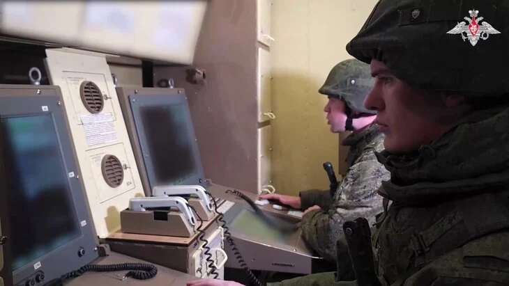 Собянин: сбит еще один вражеский БПЛА, летевший на Москву Собянин: сбит еще один вражеский БПЛА, летевший на Москву