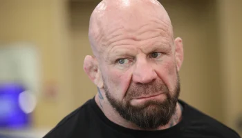 Боец ММА Джефф Монсон призвал политиков извиниться перед спортсменами из России