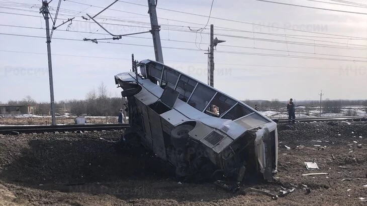 Число жертв ДТП с автобусом в Ярославской области выросло до восьми