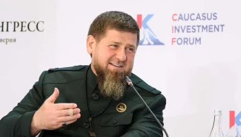 Кадыров наградил дочь за укрепление &laquo;культурных и дружественных отношений&raquo; с ДНР