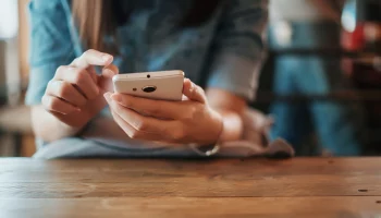 Юрист Данилов предупредил, чем грозит перевод на карту &laquo;денег из ниоткуда&raquo;