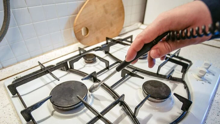 Заммэра Москвы Бирюков предупредил о мошенниках под видом коммунальщиков Заммэра Москвы Бирюков предупредил о мошенниках под видом коммунальщиков