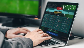 В Госдуме предложили запретить делать ставки на спорт людям младше 21 года В Госдуме предложили запретить делать ставки на спорт людям младше 21 года