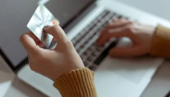 Эксперт Бархота: эпоха беспрецедентно высоких ставок по депозитам подошла к концу