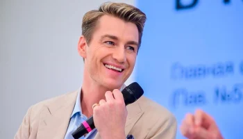 Алексей Воробьев восхитился масштабом кинопарка "Москино"