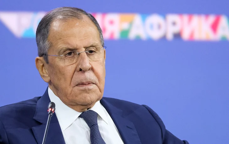 Лавров сравнил концепцию Трампа «Америка прежде всего» с лозунгом Гитлера Лавров сравнил концепцию Трампа «Америка прежде всего» с лозунгом Гитлера