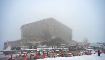 28 человек задержаны после пожара на горнолыжном курорте в Турции