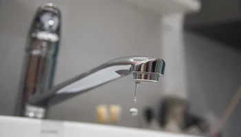 Более 1,5 миллиона анализов качества воды провели в Москве с начала года