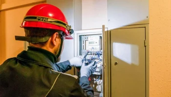 Около 200 тысяч электросчетчиков заменят в столичных домах до конца 2026 года Около 200 тысяч электросчетчиков заменят в столичных домах до конца 2026 года