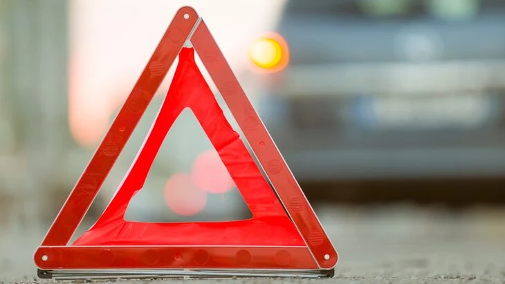 Авария произошла на 36-м км МКАД в районе улицы Поляны Авария произошла на 36-м км МКАД в районе улицы Поляны