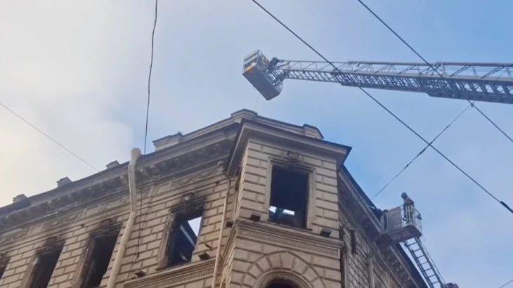 Пожар в особняке Миллера в Санкт-Петербурге полностью ликвидировали Пожар в особняке Миллера в Санкт-Петербурге полностью ликвидировали