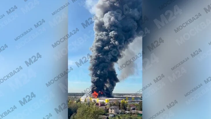 Пожар на складе в Подмосковье локализован на площади 12 тыс "квадратов" Пожар на складе в Подмосковье локализован на площади 12 тыс "квадратов"