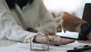 Эксперт Каменев: средняя цена аренды квартир в РФ выросла на 20% за год