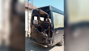 Человек погиб при атаке дрона ВСУ по микроавтобусу в херсонском селе Раденск