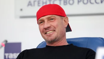 Костомаров пригласил москвичей на совместную тренировку в &laquo;Лужниках&raquo;