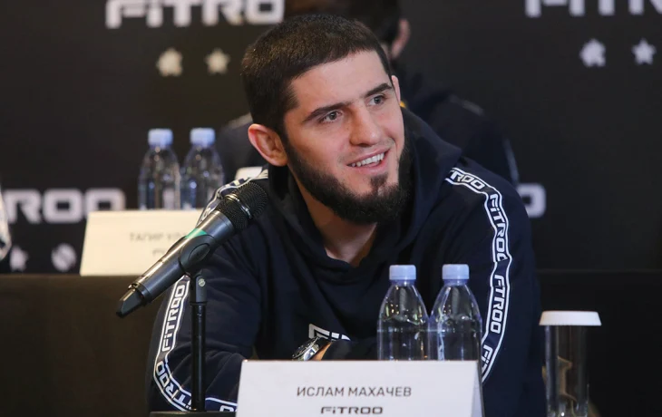 Бразилец Мойкано заменит Царукяна в бою против Махачева на UFC 311 Бразилец Мойкано заменит Царукяна в бою против Махачева на UFC 311