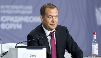 «И собрать заново»: Медведев призвал распустить Международный олимпийский комитет «И собрать заново»: Медведев призвал распустить Международный олимпийский комитет