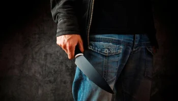 В Санкт-Петербурге мужчина убил знакомого молотком и ножом