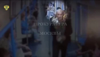 Мужчина разбил 8 видеокамер в трех вагонах столичного метро