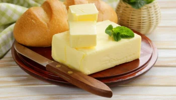 Цены на ряд популярных продуктов в России снизились перед Новым годом Цены на ряд популярных продуктов в России снизились перед Новым годом