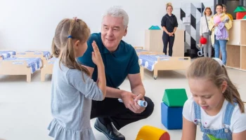 Собянин: в Москве планируется построить еще более 100 новых детских садов