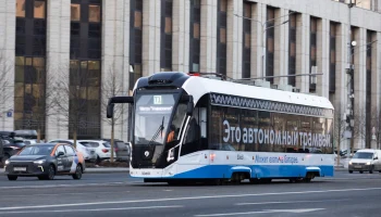 Среднее количество поездок на трамваях, автобусах и электробусах впервые достигло пяти миллионов с 2