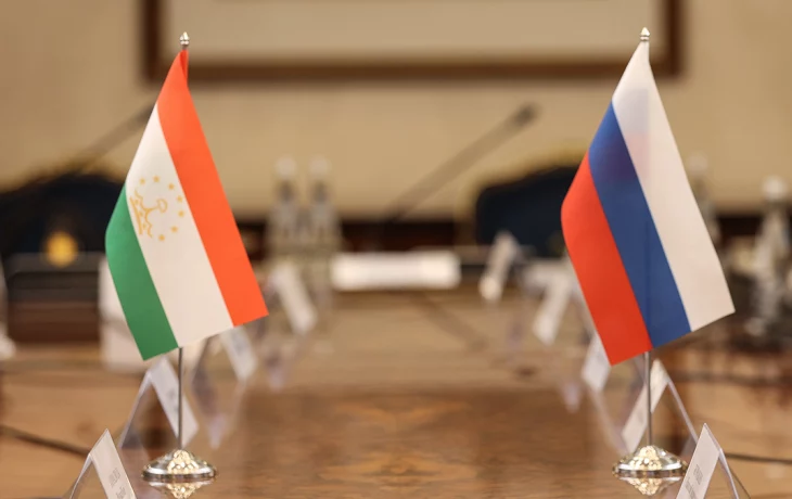МИД России и Таджикистана по-разному изложили разговор глав ведомств