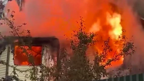 Пожар произошел в частном доме в подмосковном Хомутово рядом с Щелково Пожар произошел в частном доме в подмосковном Хомутово рядом с Щелково
