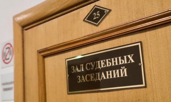 Двух мужчин осудили за мошенничество с фрибетами в букмерских конторах